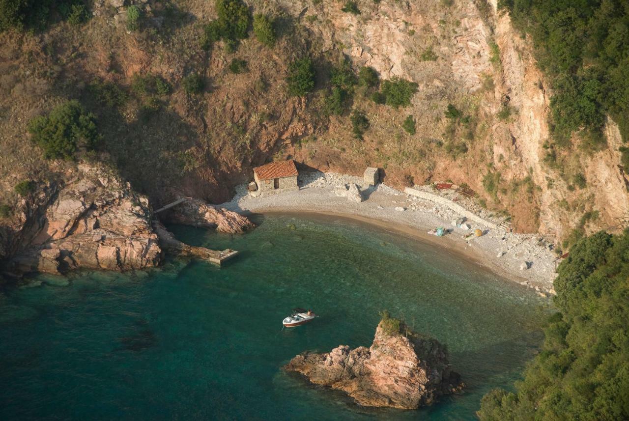 Brand New Apartments Sveti Stefan Exterior foto