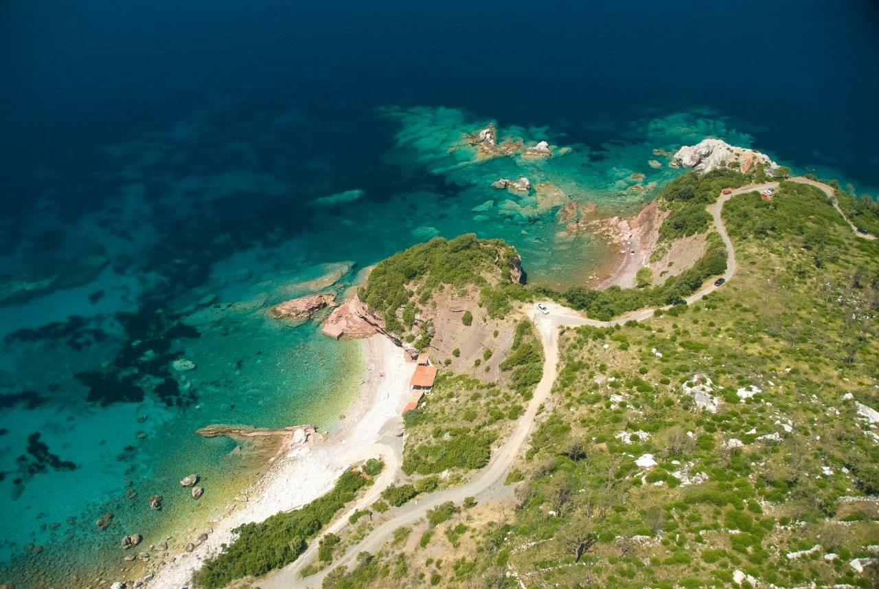 Brand New Apartments Sveti Stefan Exterior foto