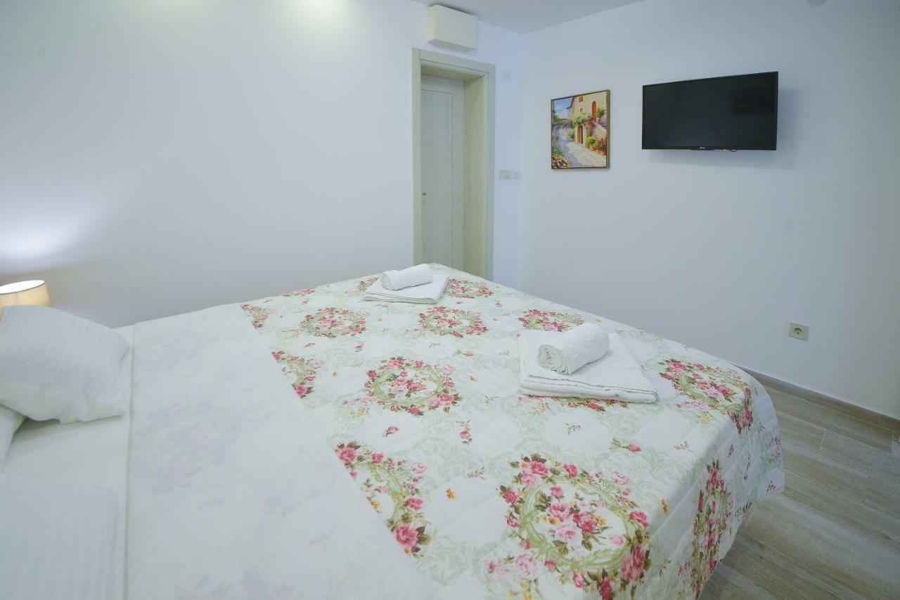 Brand New Apartments Sveti Stefan Exterior foto